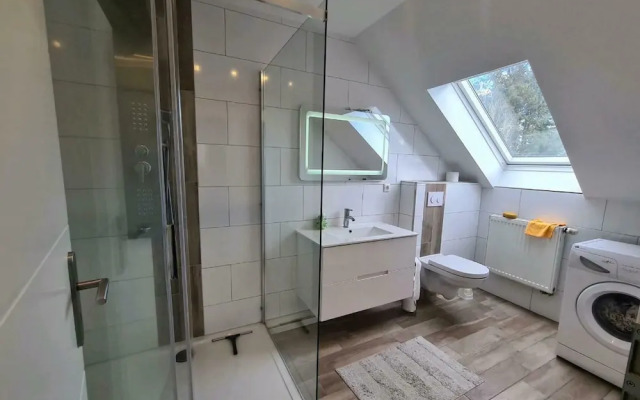 Simplistic Apartment in Suhl near Forest