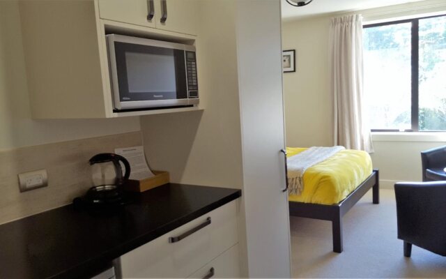 Shetland Court Apartments