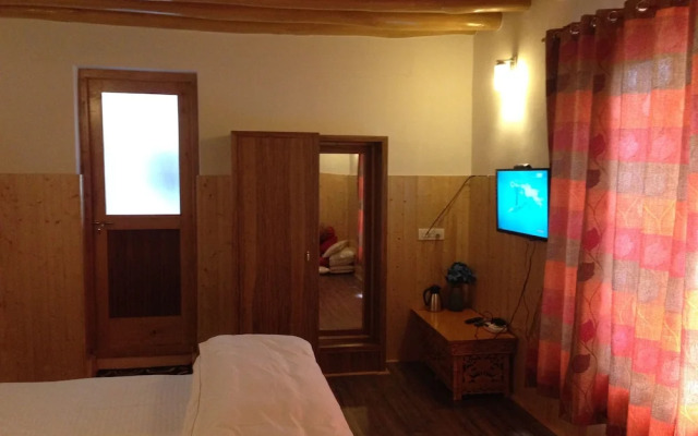 Radhu's Boutique Inn