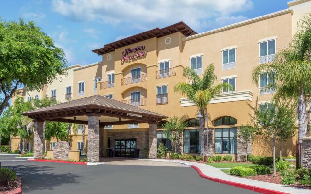 Hampton Inn & Suites Lodi