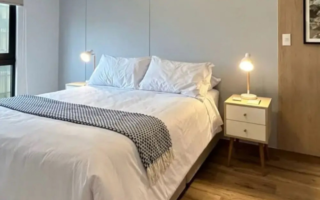 w Extraordinary 2BR w Balcony in Miraflores