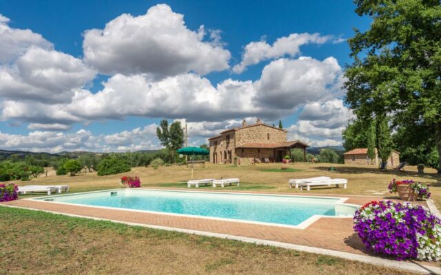 Casale Poggio Lupinaio