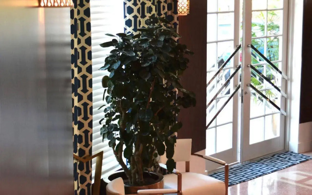 Oceanside Hotel and Suites