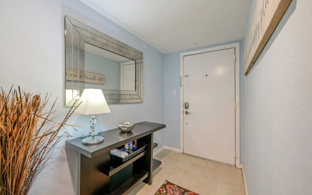Sea Isles Condo