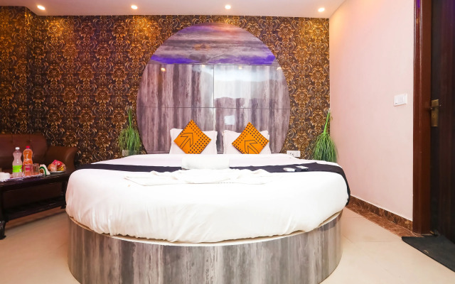 Airport Hotel Ambience Inn