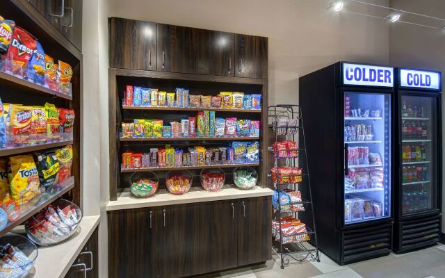 Embassy Suites by Hilton Jacksonville Baymeadows