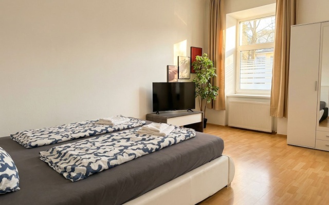 Modern Apartment Near Enkplatz