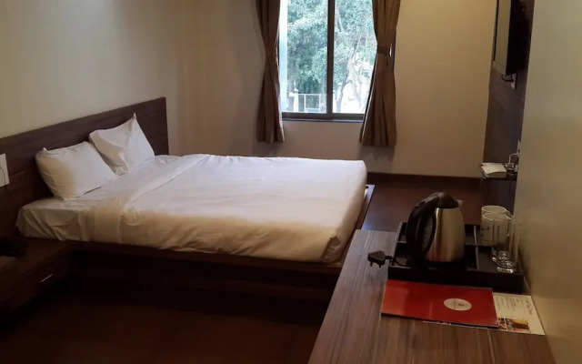 New Leaf Hotel