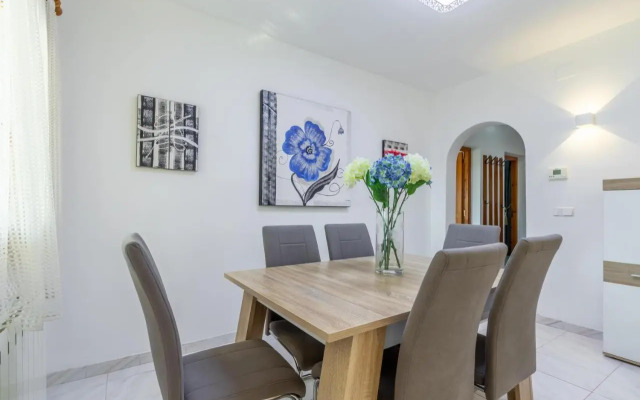 Holiday Villa Rosa
