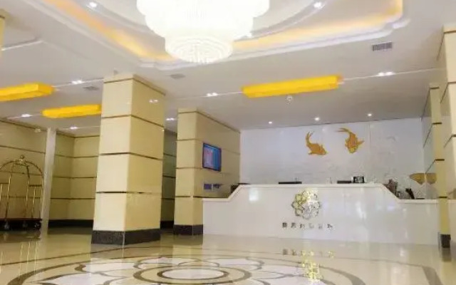 Platinum International Hotel (Tongjiang Russian Style Park Branch)