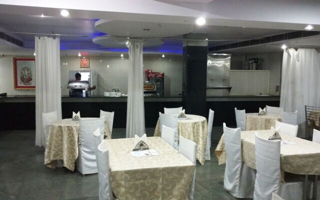 Hotel Vishal Residency, Mahipalpur Near IGI Delhi Airport