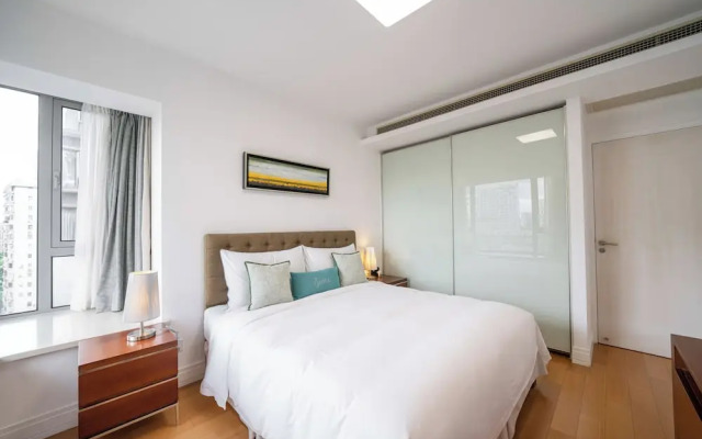 Tyms Family 2BR 1BA Apt Xujiahui Center