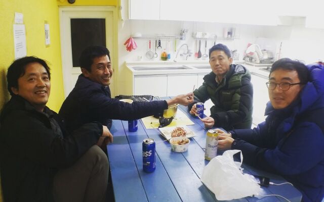 Slow Citi Guesthouse - Hostel