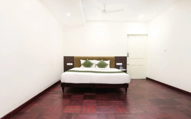 Treebo Cmks Habitat Center, Cochin