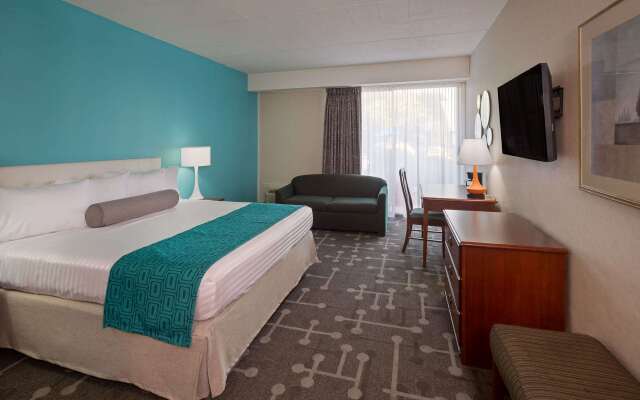 Howard Johnson Hotel by Wyndham Toms River