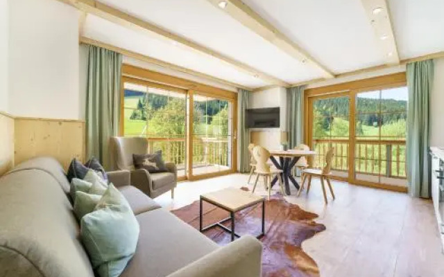 Schwarzenbach - Apartments & Rooftop Pool