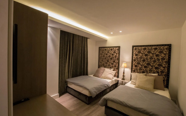 Four Seasons Hotel and Beach Resort