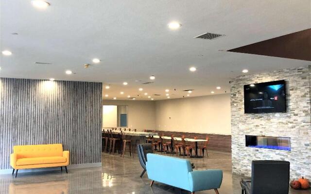Richland Riverfront Hotel and Conference Center, Ascend Hotel Collection
