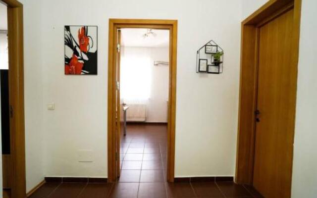 Sky Modern 1 Br Apt W/ Free Parking