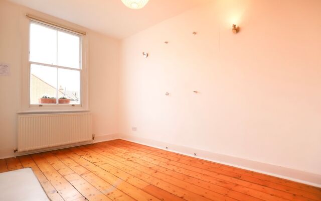 Unique 2 Bedroom House With Yoga Studio