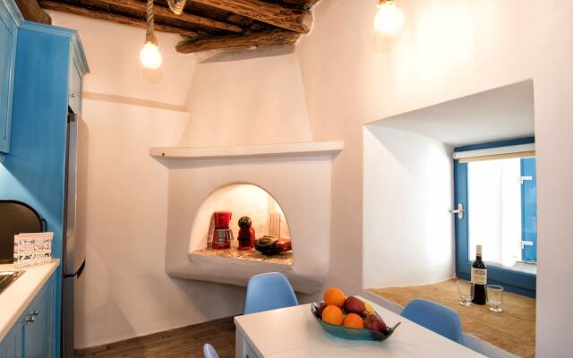 Gavrion's Nest  - Premium Cycladic Studio