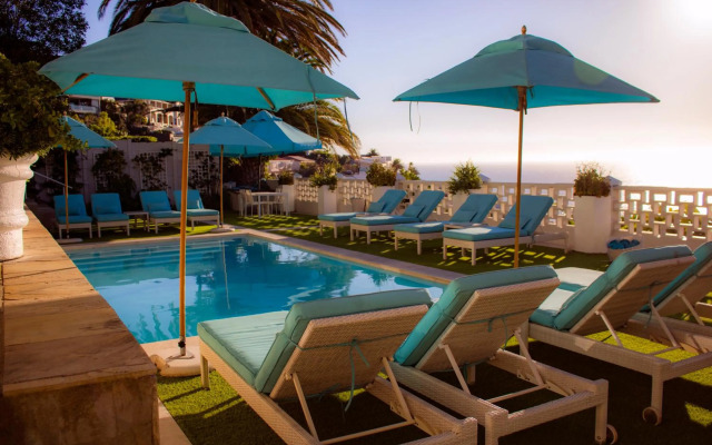 The Clarendon - Bantry Bay