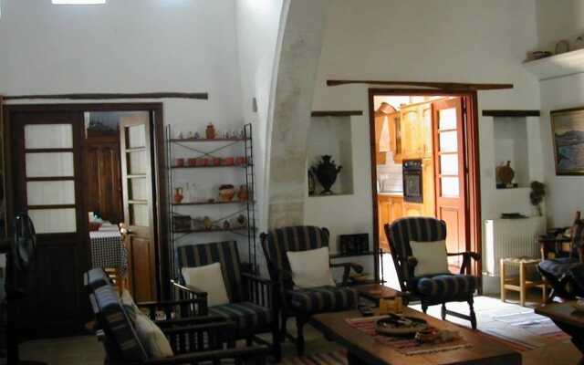 AVLI Traditional Houses