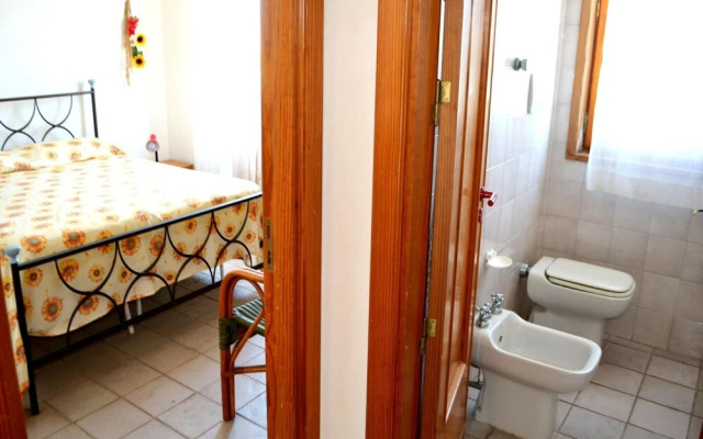 Villetta Carlotta Air conditioned House on two Levels in San Foca