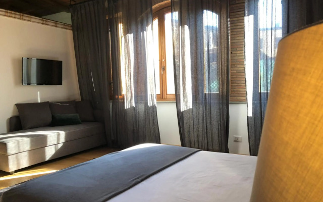 Giuturna Boutique Hotel