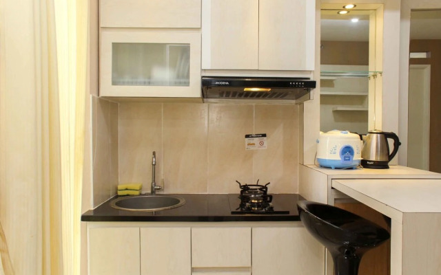 Minimalist and Warm 2BR Bassura City Apartment