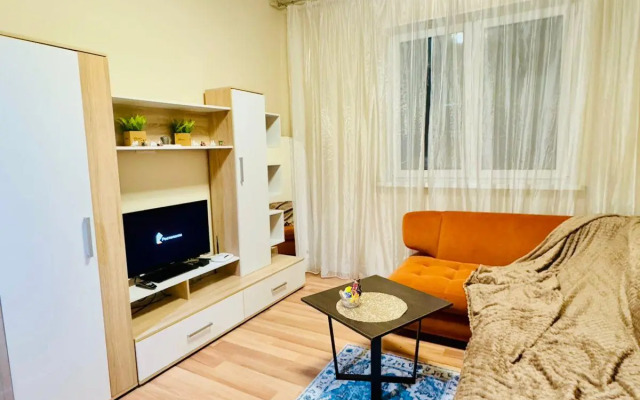 Apartment on 102 3rd Post Office Street