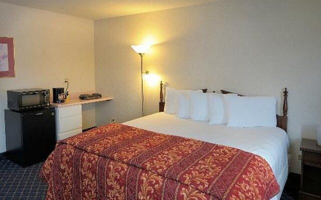 Baldwin Inn & Suites
