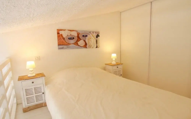 Comfortable Holiday Home Near the Beach