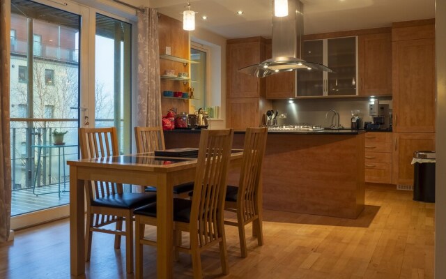 Elegant 2BR Apartment with Balcony and Parking