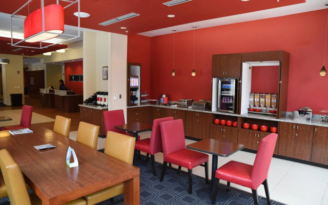 TownePlace Suites Lawrence Downtown