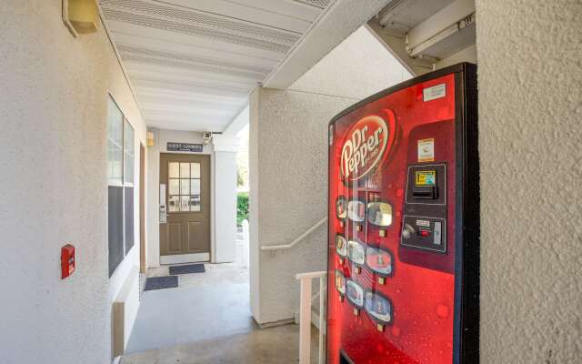 Studio 6 Stafford, TX - Houston - Sugarland