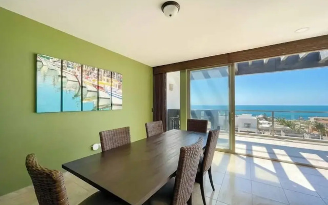 Quiet Cozy Getaway With Stunning Ocean View