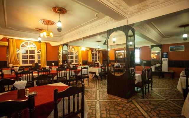 OYO 217 Shiva Tirupati Hotel