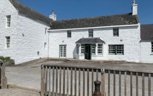 Delnashaugh Hotel