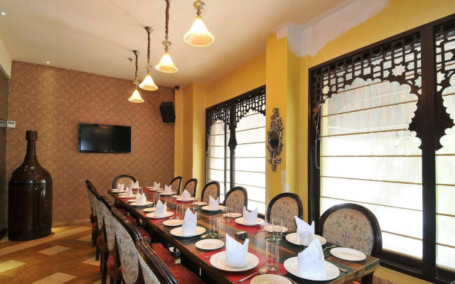 Qutub Residency