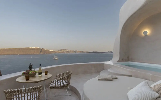 The Exotic Cave Suite