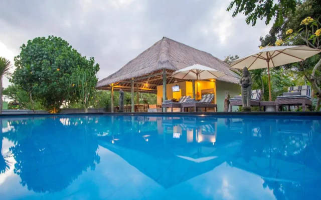 Komodo Garden Bungalow