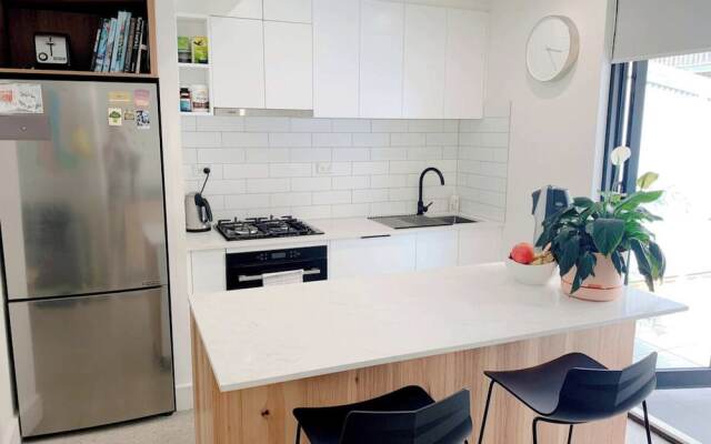 Beautiful 1-bedroom Townhouse in Northcote