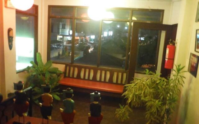 Antonios Pension House