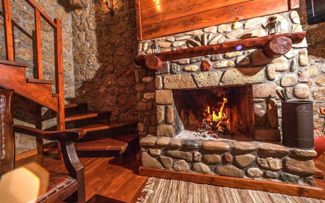 Pera Alonia Guest House