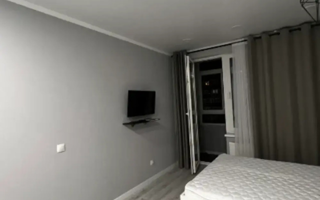 Apartment on 100 Batalnaya street