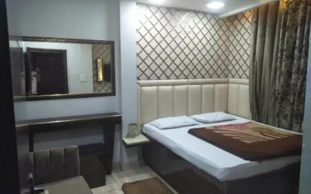 FabHotel Brown Road