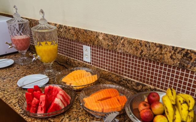 Kalamari Beach Hotel