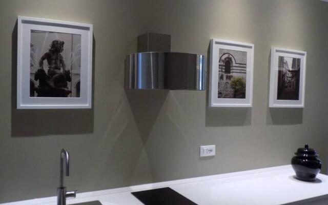 Hs4U The Chic Luxury apartment