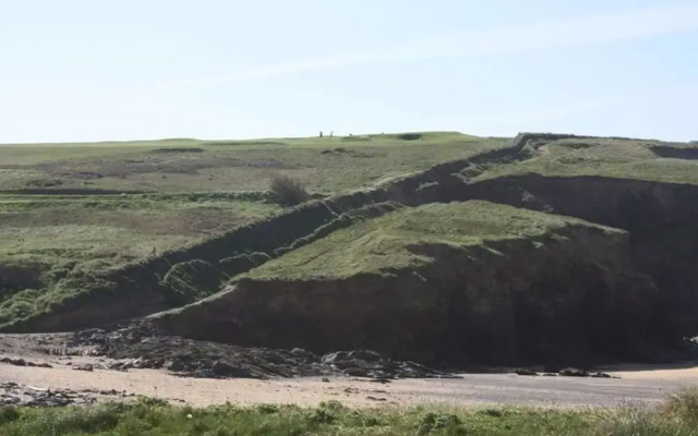 Cosy Shepherds Hut nr Kynance Cove